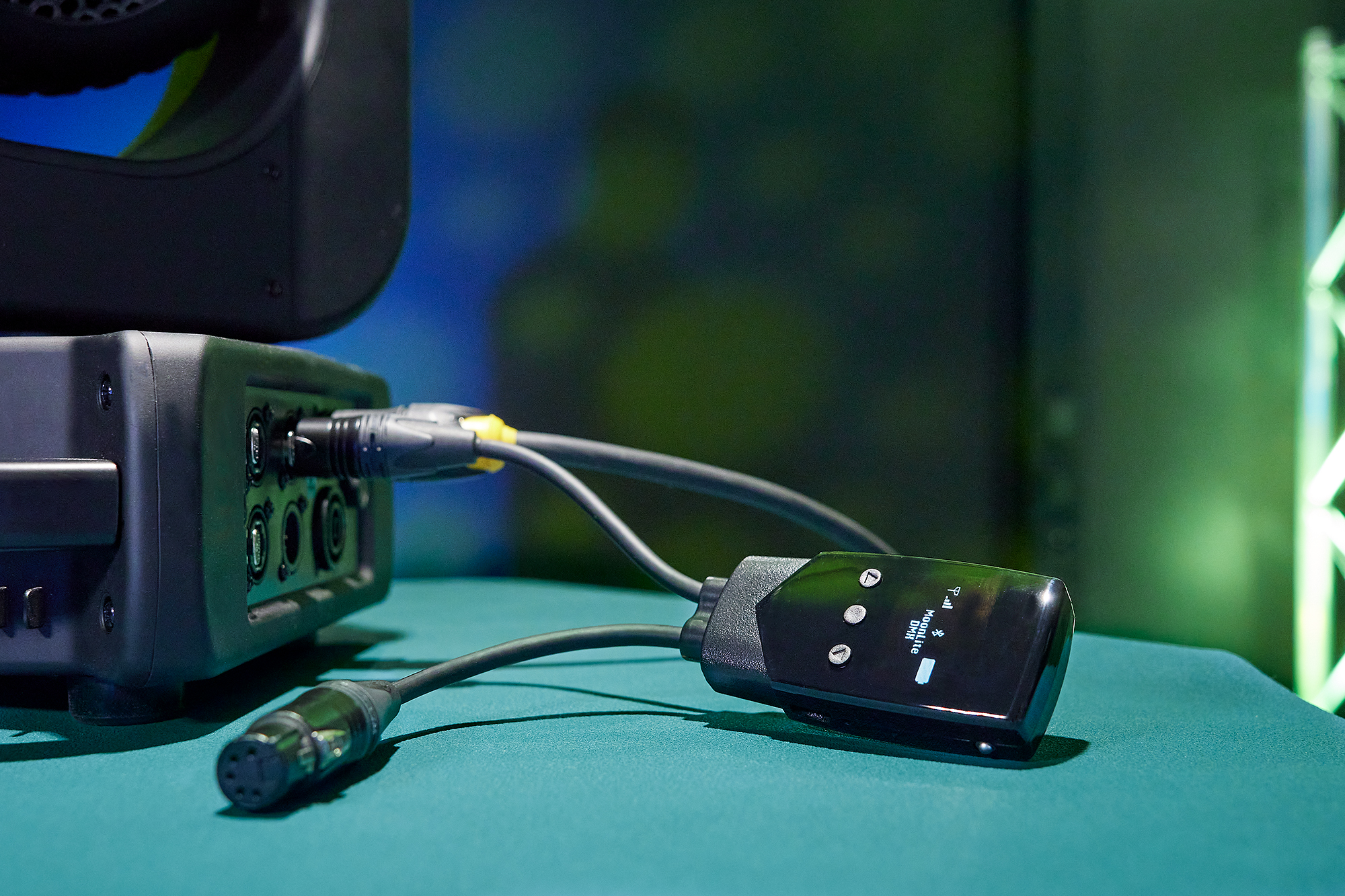 【新品】LumenRadio MoonLite2，便攜式、可充電的CRMX 收發(fā)器